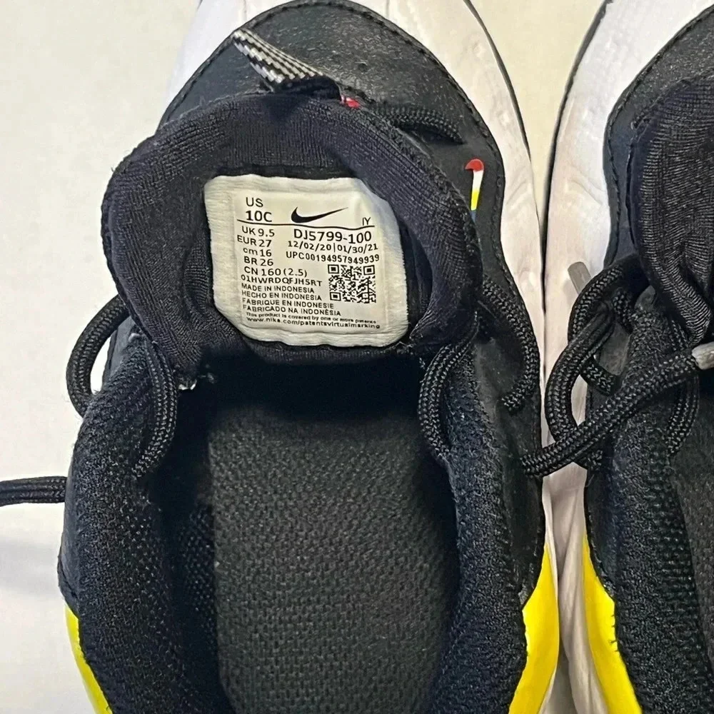 Nike Little Posite Foamposite kids tennis shoes size 10C yellow trim black white - Picture 6 of 15